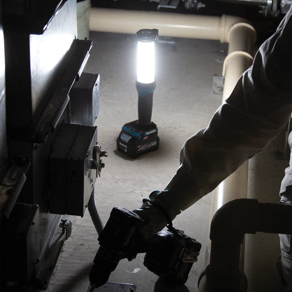 Makita 40V Max LED Torch Bare (Tool Only) ML002G