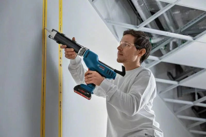 Cordless Caulk Gun 18V 310ml - GCG 18V-310 by Bosch