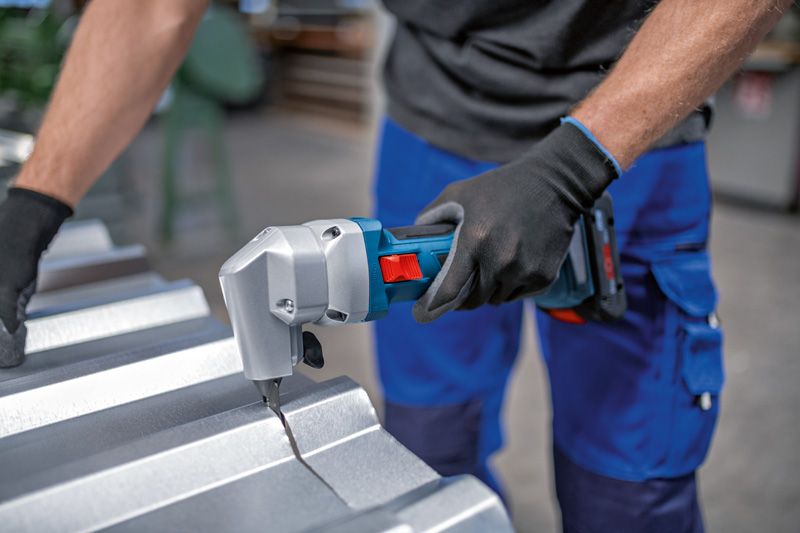 Bosch Professional Cordless 18V Nibbler Bare (Tool Only) PRO GNA 18V-16 E