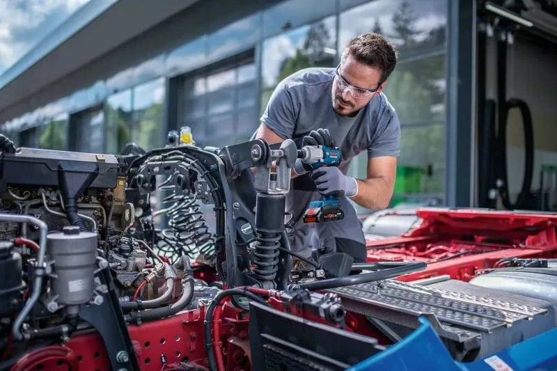 Cordless Impact Wrench 18V 1/2" - GDS18V-450HC by Bosch