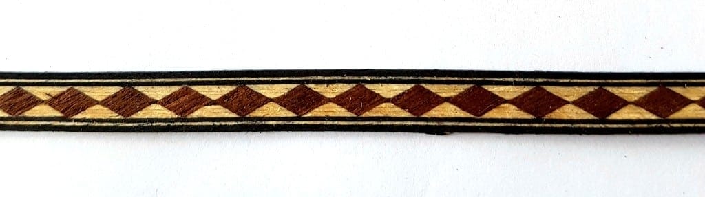 8.5mm x 1.22m Veneer Inlay Length A2182