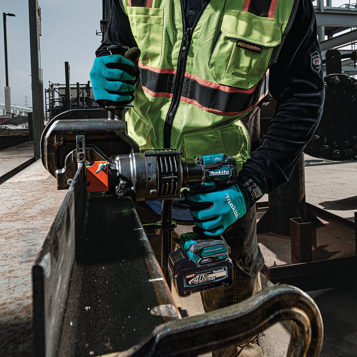 Makita 40V Max Brushless Hole Punch PP001GZK