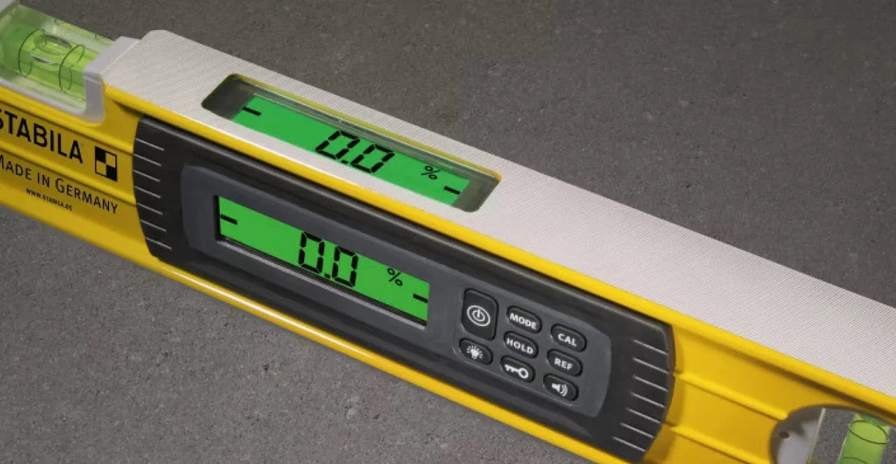 TECH 196 Electronic IP 65 Electronic Spirit Level by Stabila