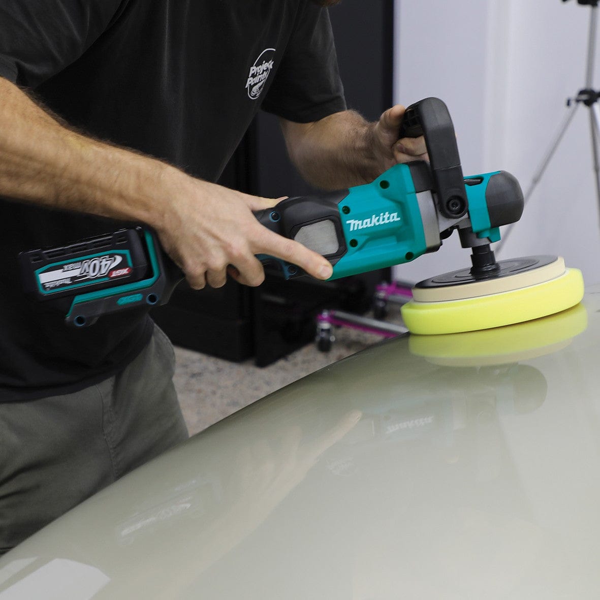 Makita 40V Max Brushless 180mm (7") Polisher PV001GZ