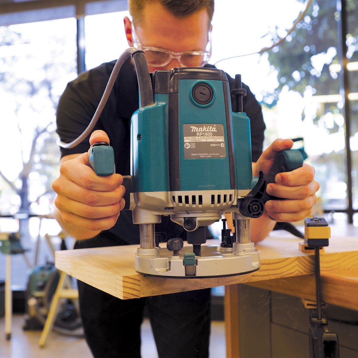 1850W (1/2") Router Plunge RP1800X05 by Makita