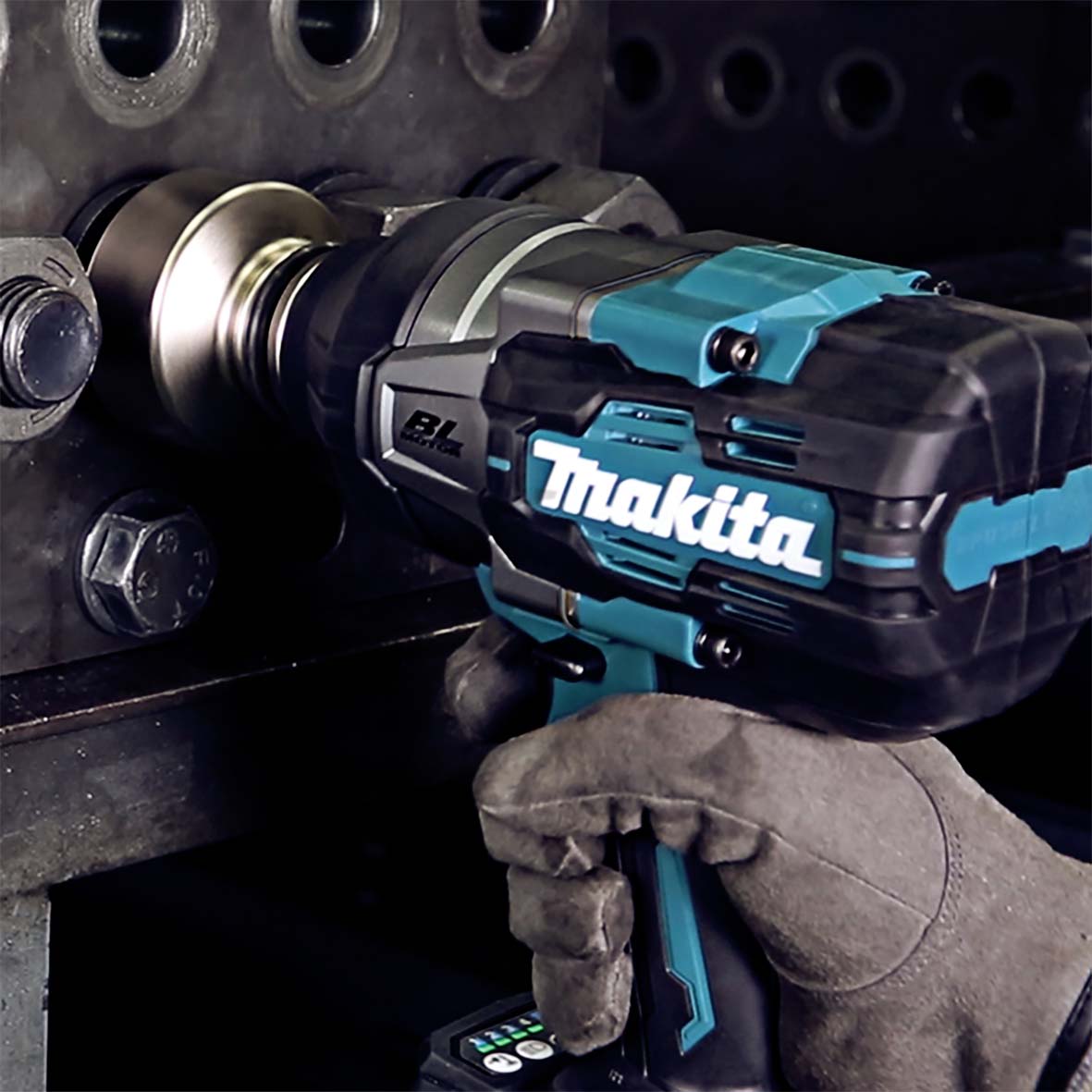 40V 4.0Ah 3/4" Impact Wrench Kit TW001GM201 by Makita