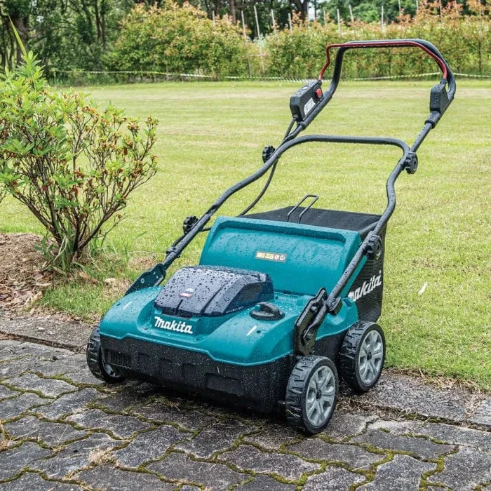 Makita 40V Max Brushless Lawn Scarifier Kit UV001GM201