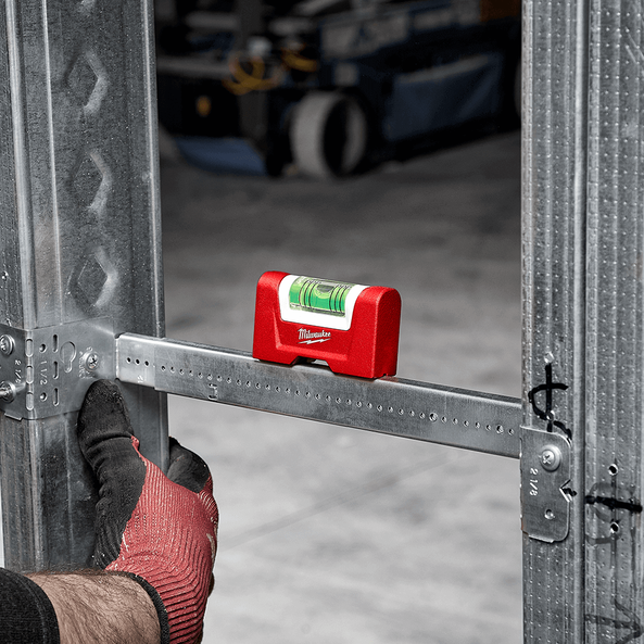 Magnetic Pocket Level 48225603 by Milwaukee