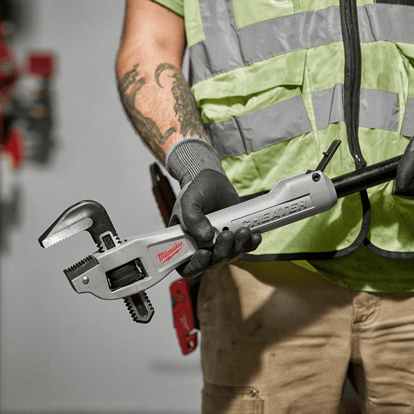 Cheater Offset Aluminium Pipe Wrench 48227322 by Milwaukee