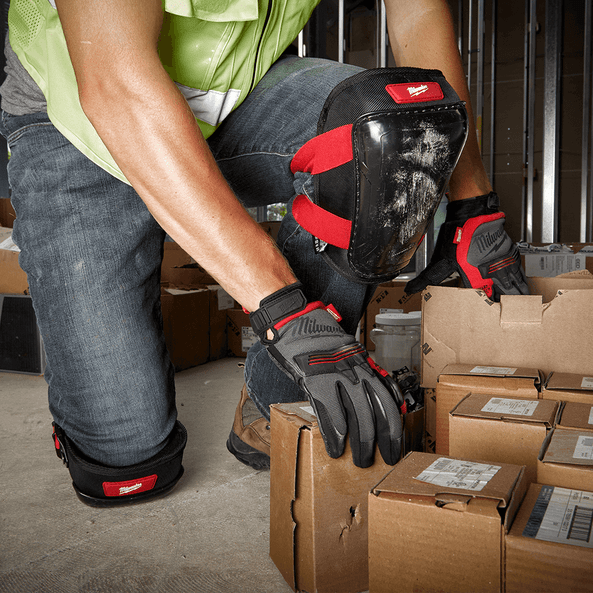 Hard Cap Gel Knee Pad 48736010 by Milwaukee