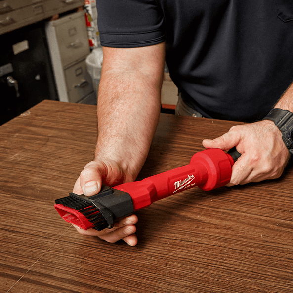 AIR-TIP™ 2-in-1 Utility Brush Tool 49902028 by Milwaukee