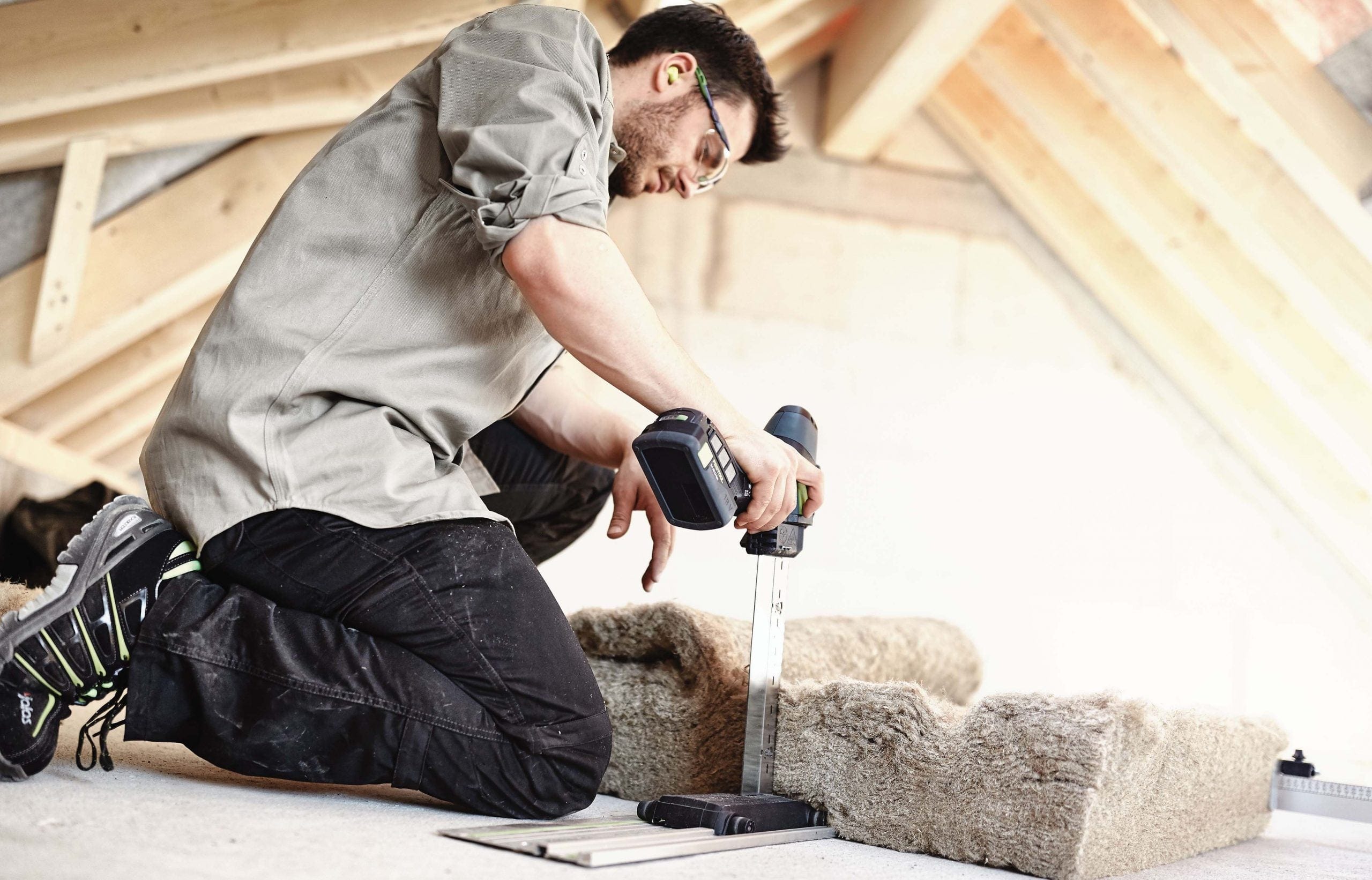 18V ISC 240mm Cordless Insulation Saw in Systainer 576571 by Festool