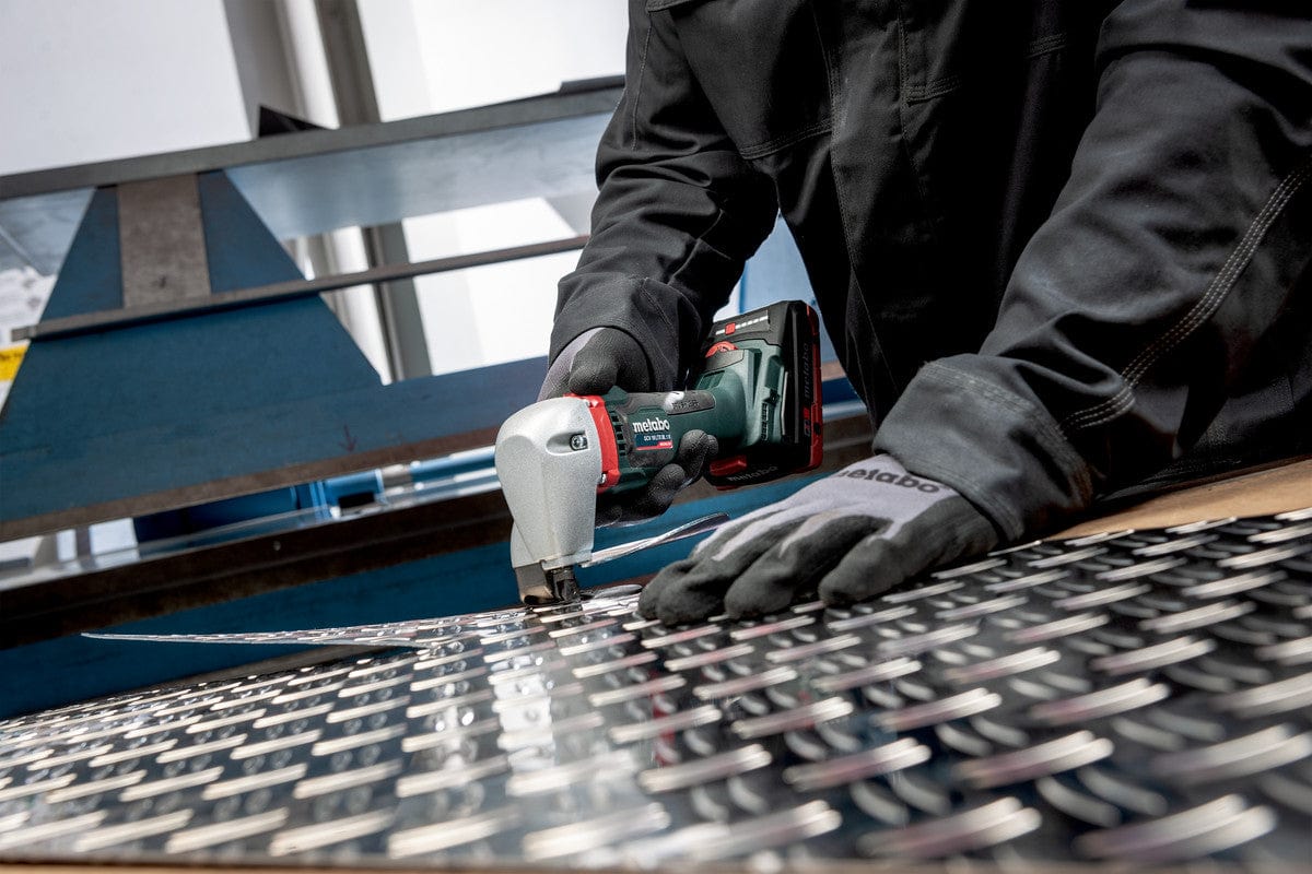 18V Metal Shear Bare (Tool Only) SCV18LTXBL1.6 (601615850) by Metabo