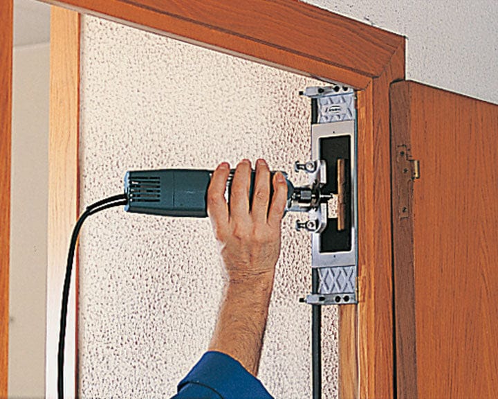 AM94 Four-Body Template Holder For Fitting Hinges 3900000 by Virutex