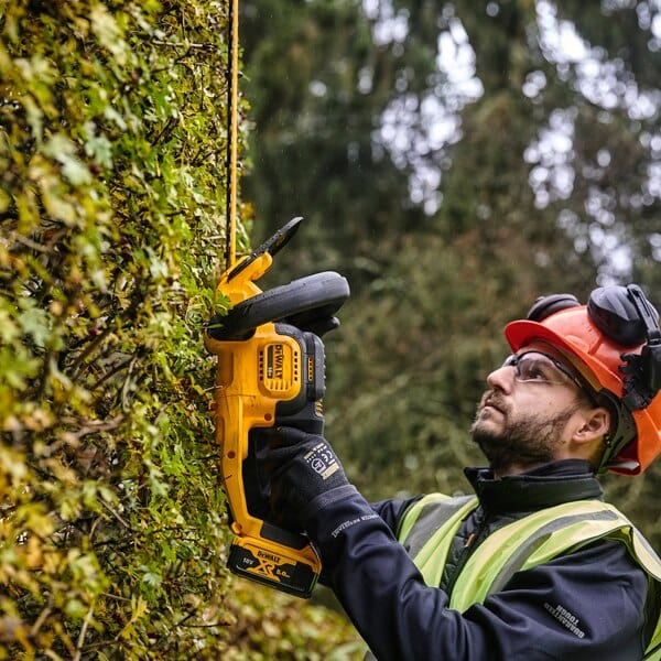 DeWalt 18V 550mm Brushless Hedge Trimmer Bare (Tool Only) DCMHT563N-XE