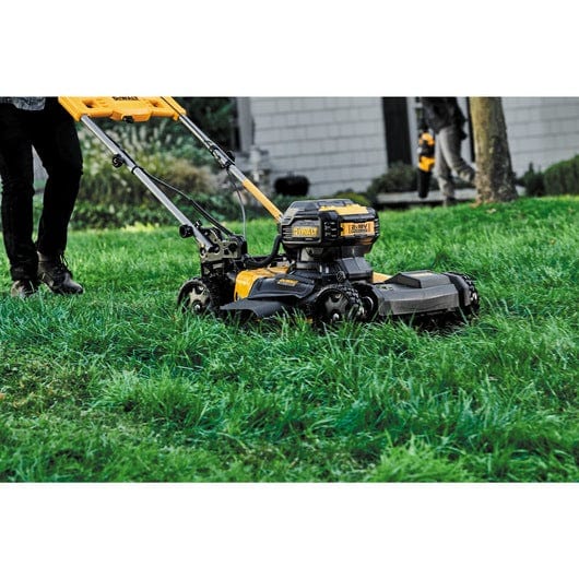 DeWalt 36V (18V x 2) Cordless Brushless Lawn Mower DCMWSP564N-XE