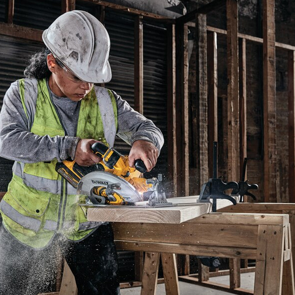 18V 184mm 6.0Ah FlexVolt Advantage Cordless Circular Saw Kit DCS573T1-XE by Dewalt