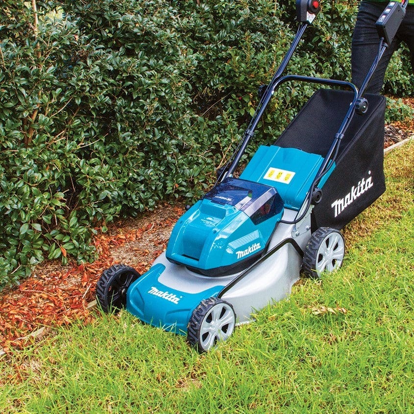 Makita 18Vx2 460mm (18") Brushless Lawn Mower Kit DLM464PT2