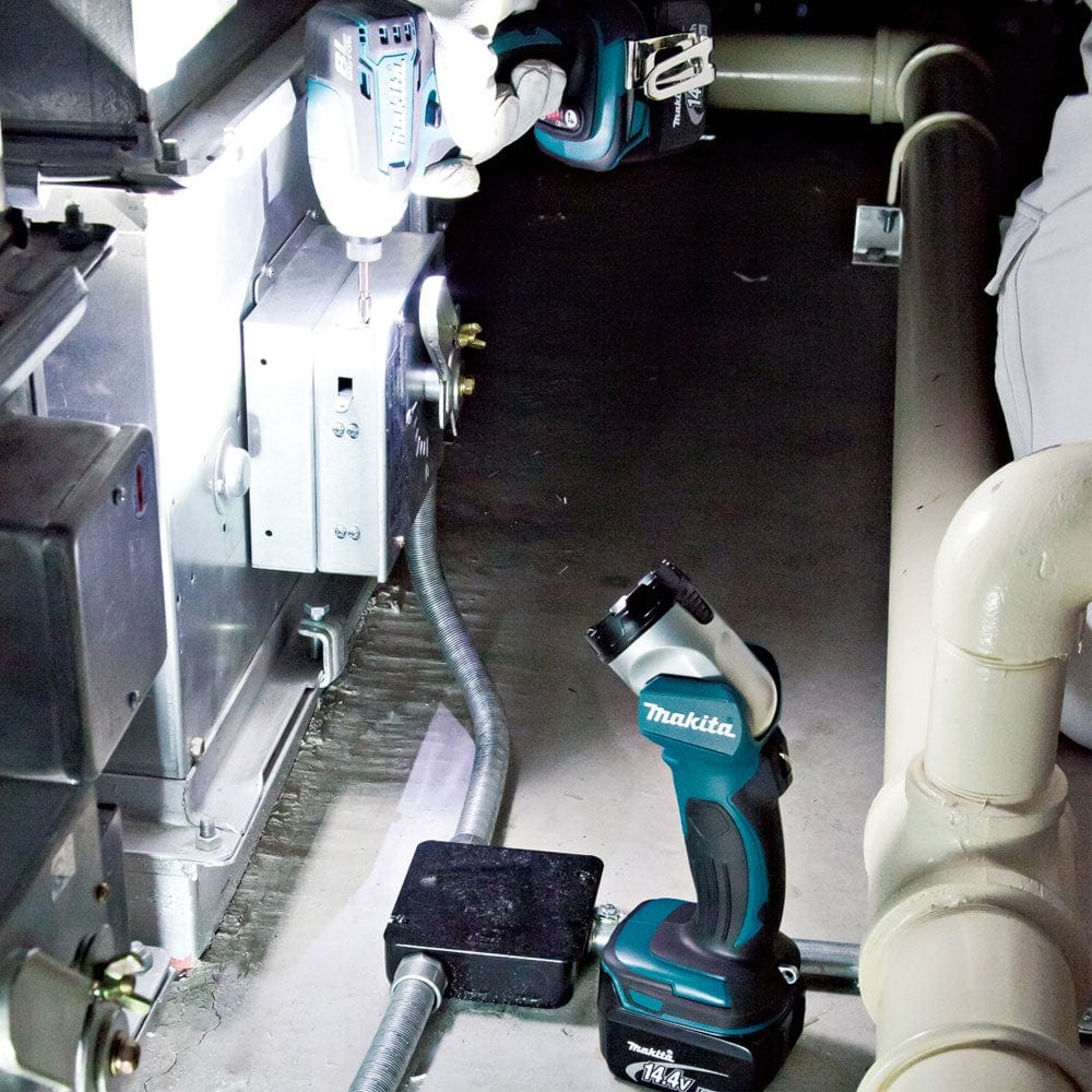 Makita 18V Torch LED Jobsite Bare (Tool Only) DML802