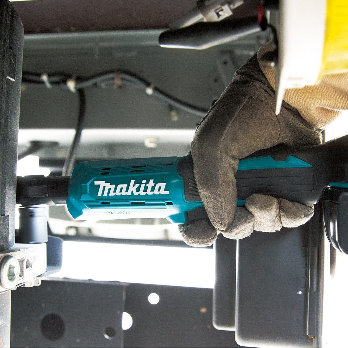 18V 5.0Ah Ratchet Wrench Kit DWR180RTX1 by Makita