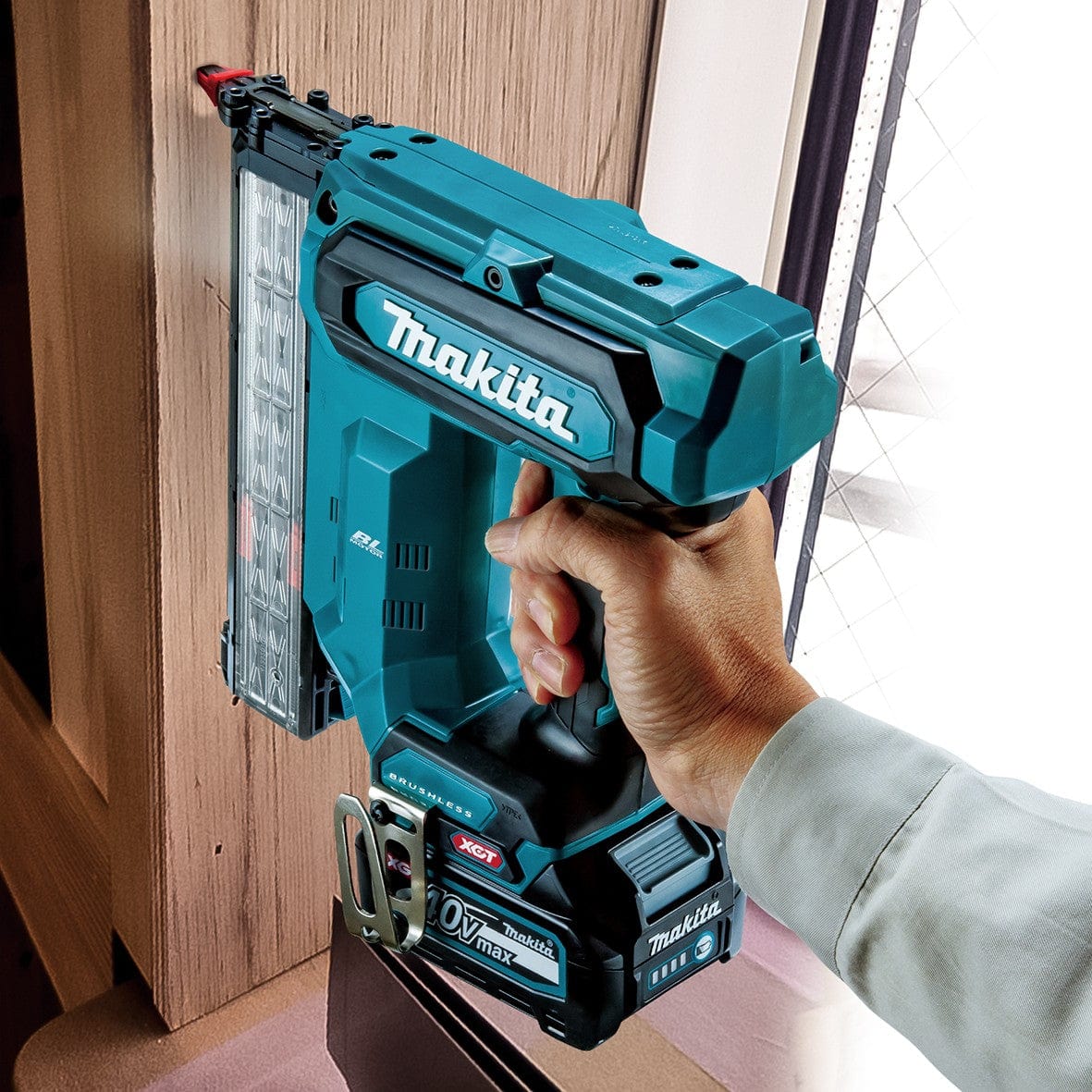 Makita 40V 18Ga Brad Nailer Brushless Bare (Tool Only) FN001GZ