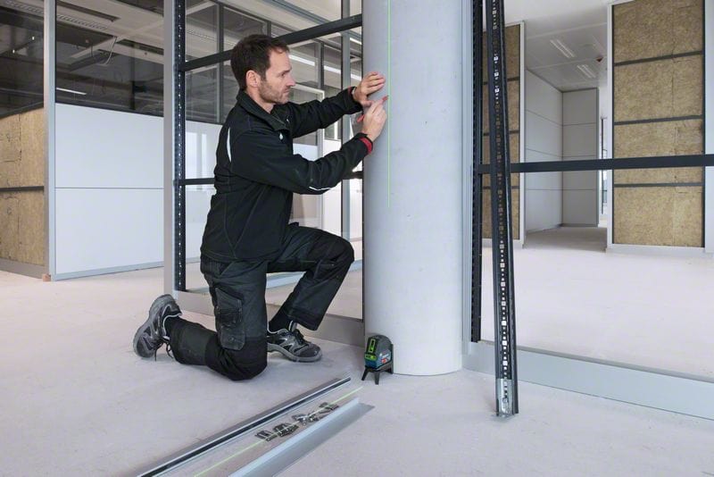 Cross Line Laser Level GCL2-15G (0601066J00) by Bosch