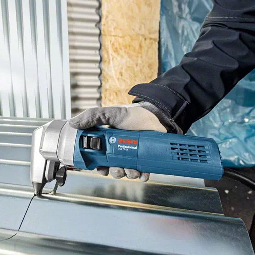 Professional Tool Free Nibbler 750W GNA75-16 by Bosch