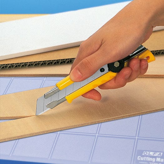 18mm Heavy Duty Snap Off Knife L-1 by Olfa