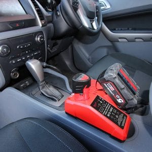 Milwaukee M12 & M18 12-18V Multi Voltage Automotive / Car Charger M12-18AC