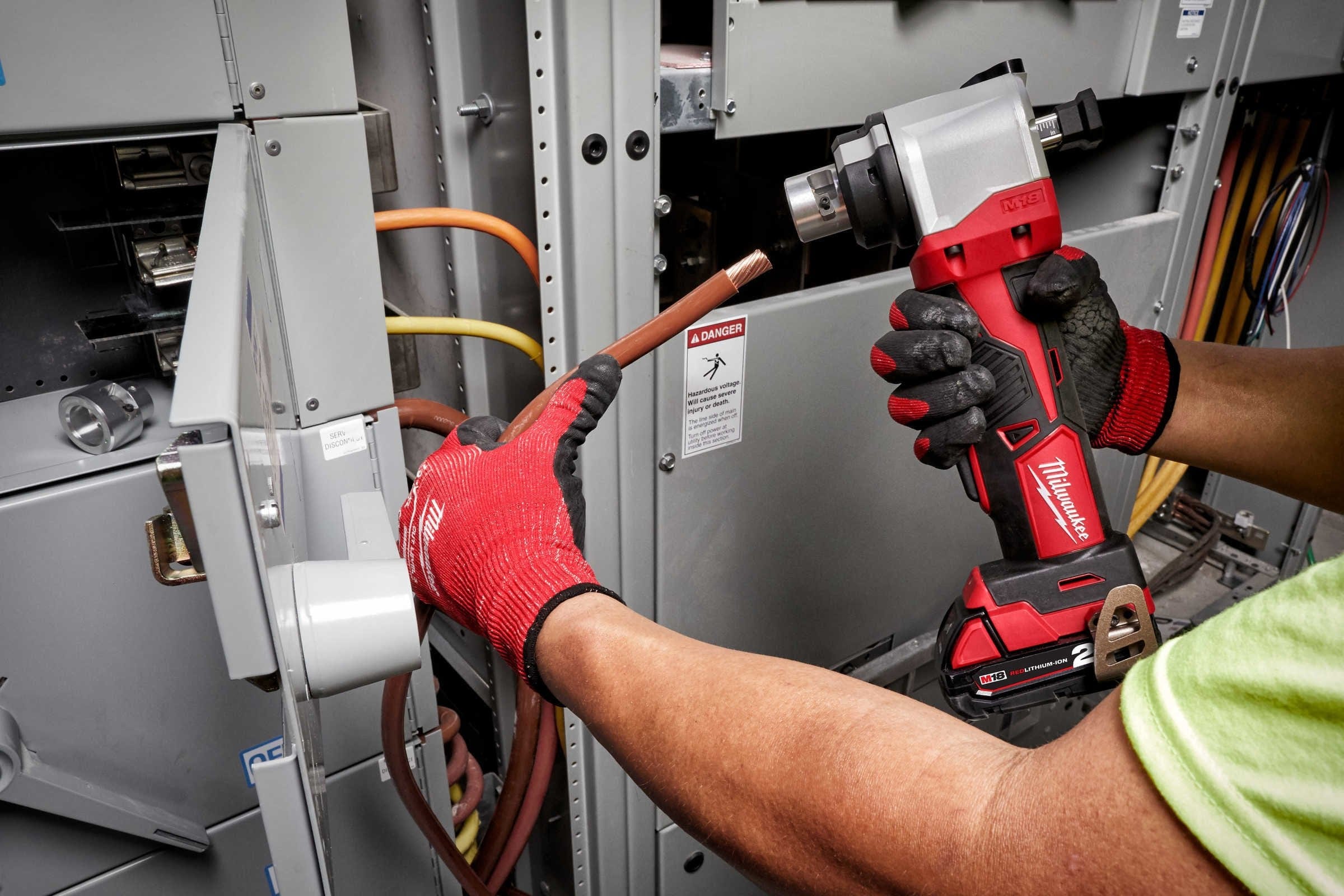 Milwaukee 18V Cable Stripper Bare (Tool Only) M18BCS-0C