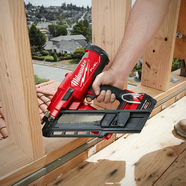 18V 3.0Ah FUEL™ 30° - 34° Framing Nailer Kit M18FFN-302C by Milwaukee