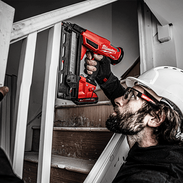 18V 16G FUEL Angled Finishing Nailer Bare (Tool Only) M18FN16GA-0C by Milwaukee
