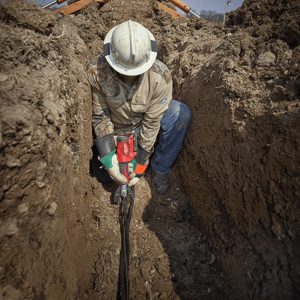 Milwaukee 18V FORCE LOGIC™ Cable Cutter With 400mm² CU Jaws Bare (Tool Only) M18HCC-0C