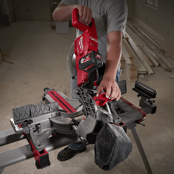 Folding Mitre Saw Stand MSL3000 by Milwaukee