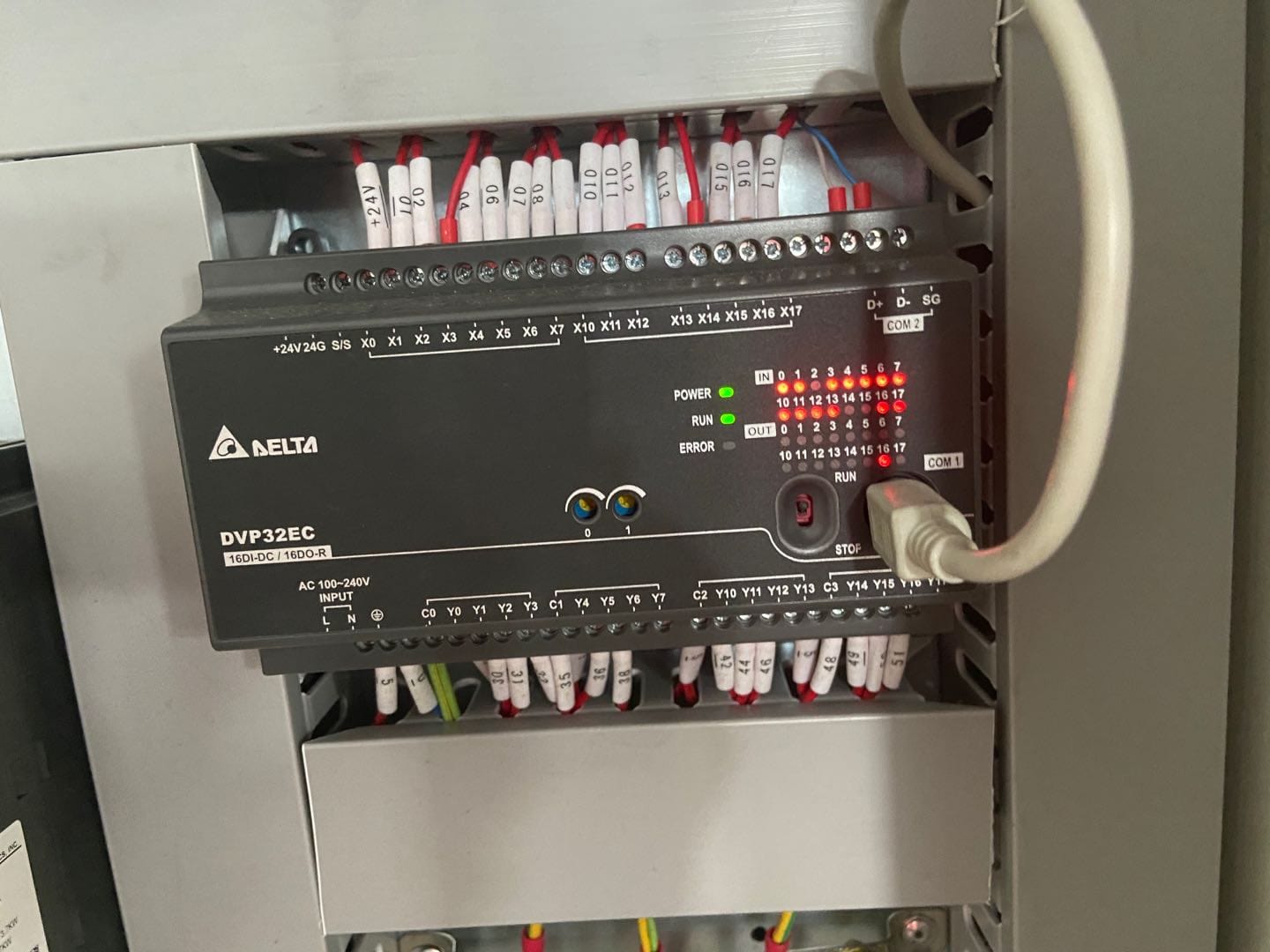 ToughCut 1300mm Single Wide Belt Sander With Platen PLATINUM 1300SBP