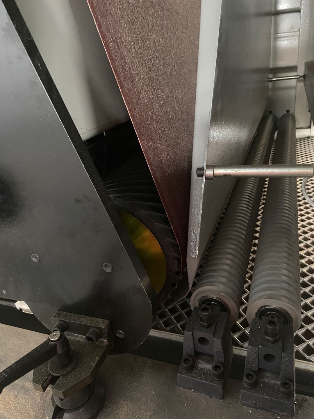 ToughCut 1300mm Single Wide Belt Sander With Platen PLATINUM 1300SBP