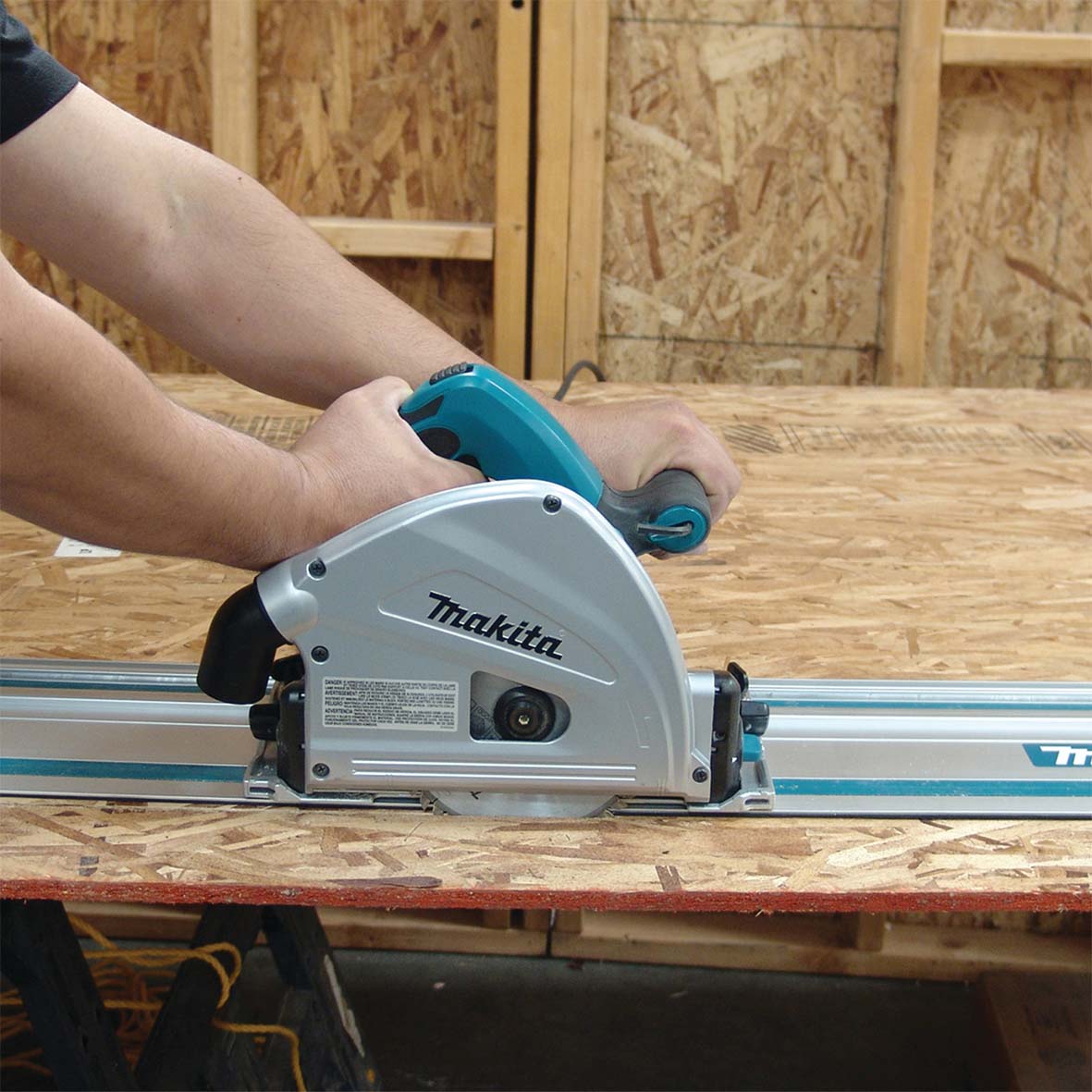 165mm (7") Plunge Cut Circular Saw SP6000J by Makita