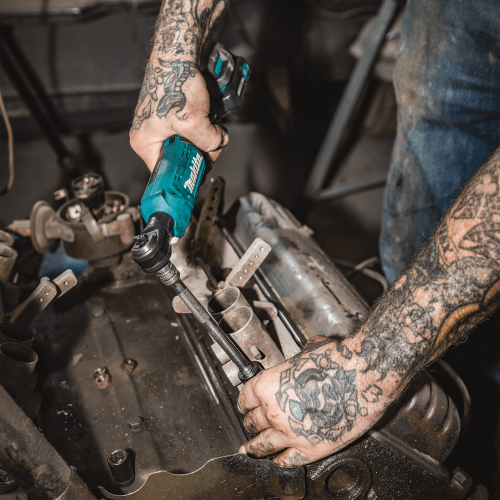 12V Ratchet Wrench Kit WR100DWA by Makita