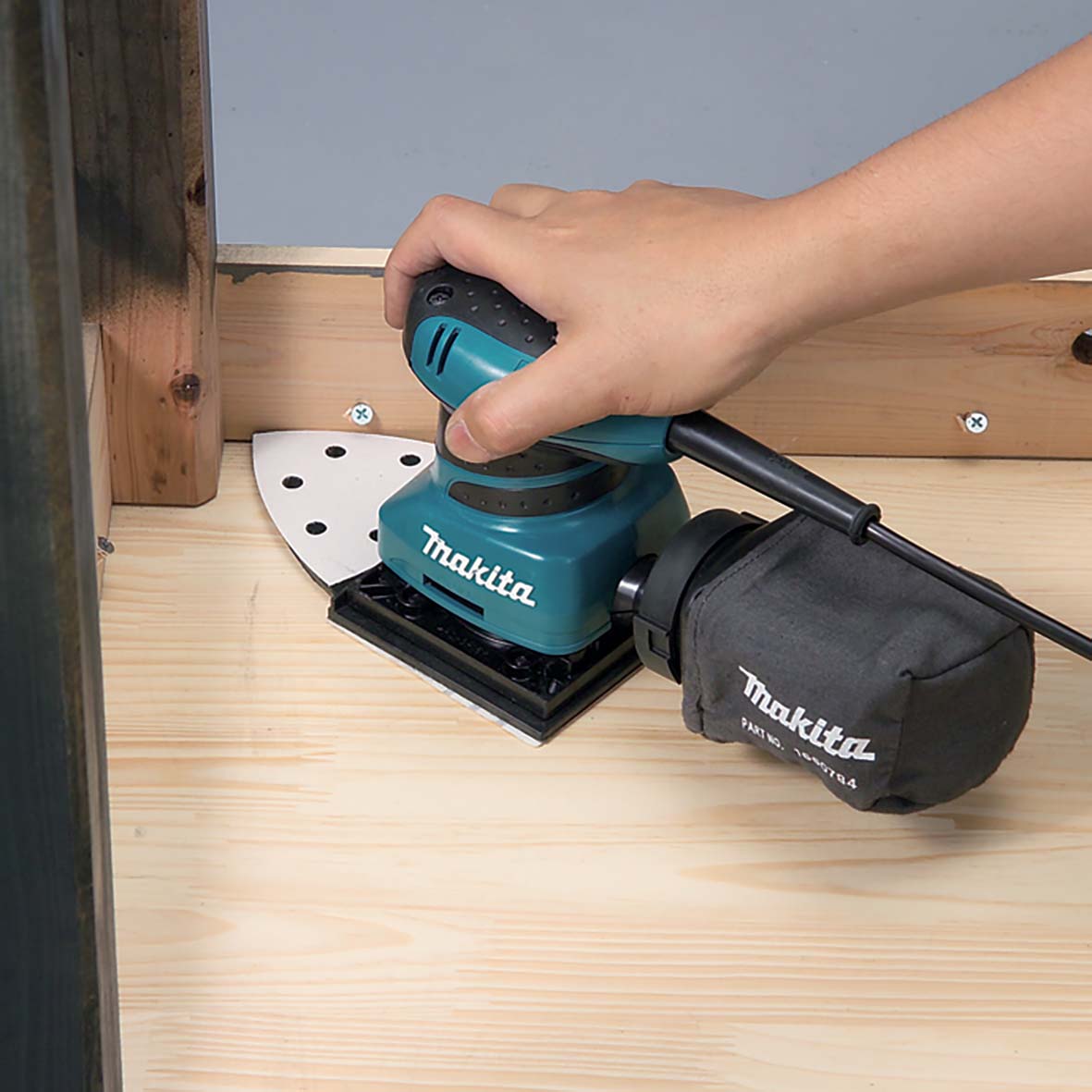 Makita Sander Triangular Extended 1/4 Sheet Finishing BO4565K