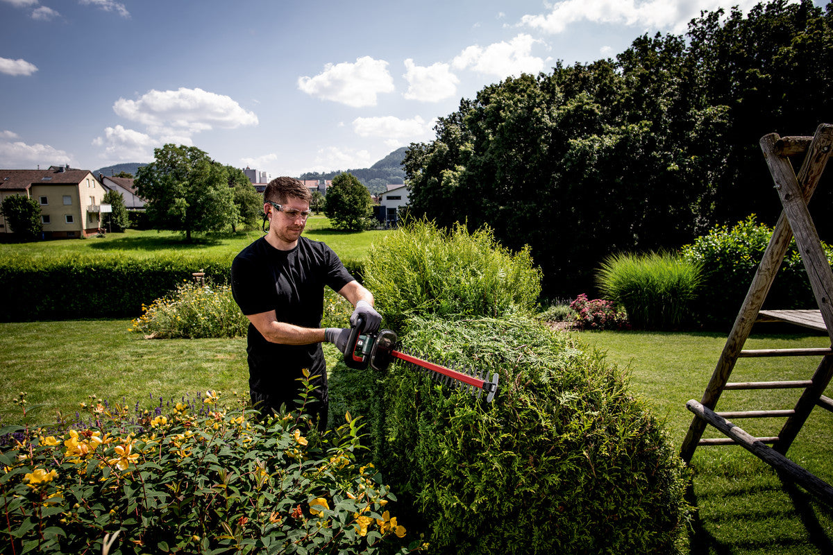 18V Hedge Trimmer with Fast Brake, 2600spm - 601718850 by Metabo