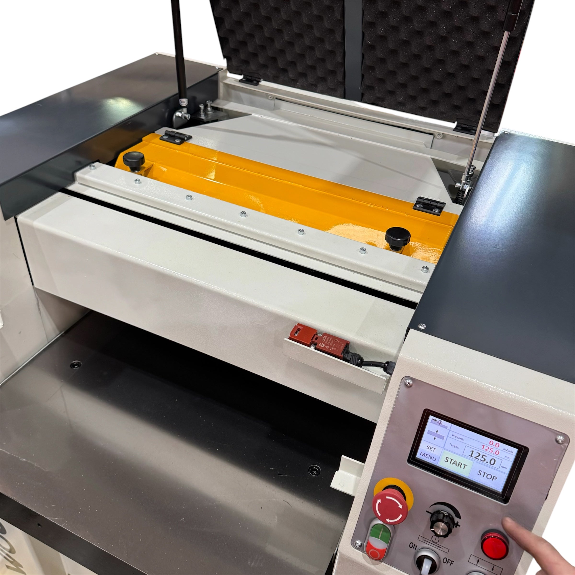 Woodfast 630mm (25") Industrial Thicknesser with Spiral Head Cutter Block 10HP 415V TH630B