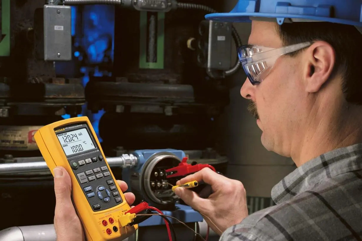 Fluke Multifunction Process Calibrator 725