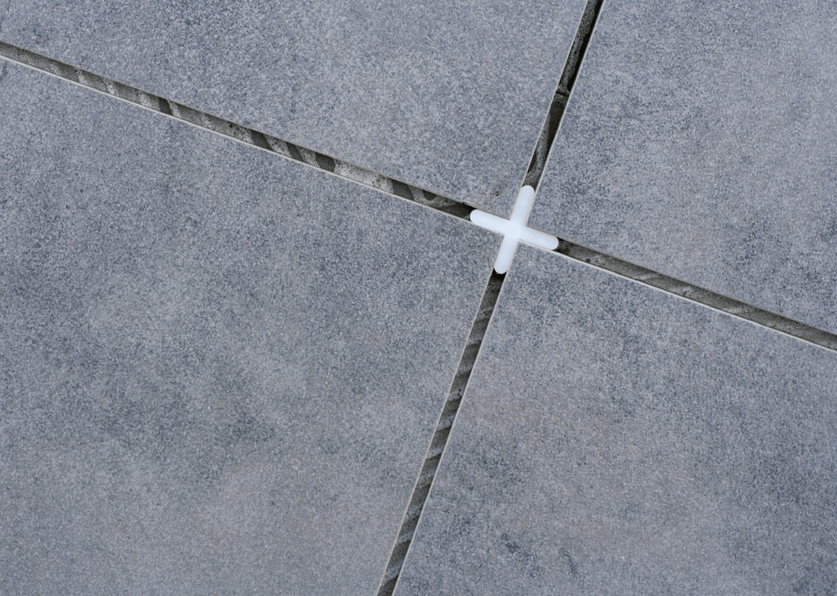 DTA Tile Spacers - Cross Spacers 3mm x 10,000Pce Bucket 3-10000B
