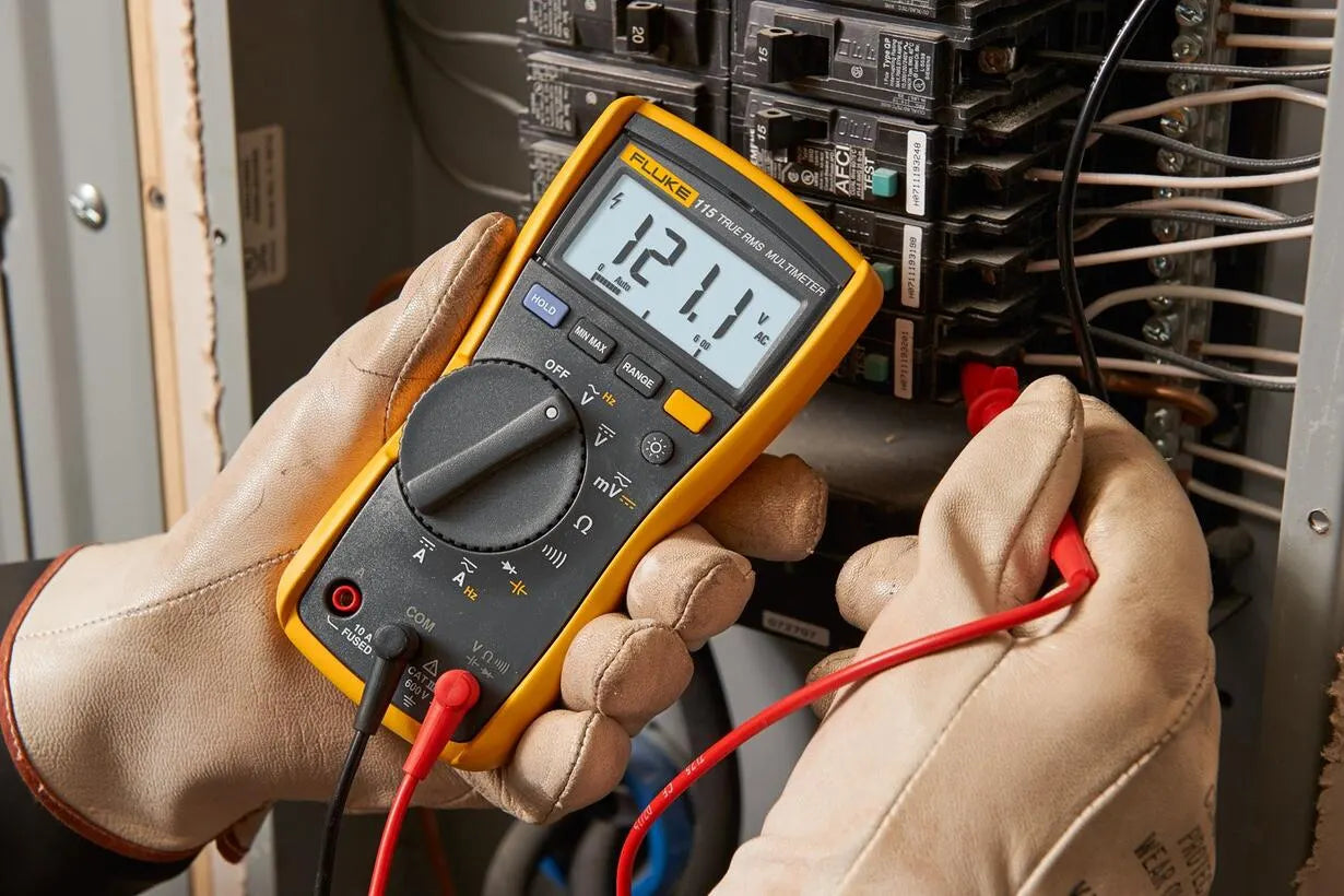 Fluke 115 Field Technicians Digital Multimeter FLU115
