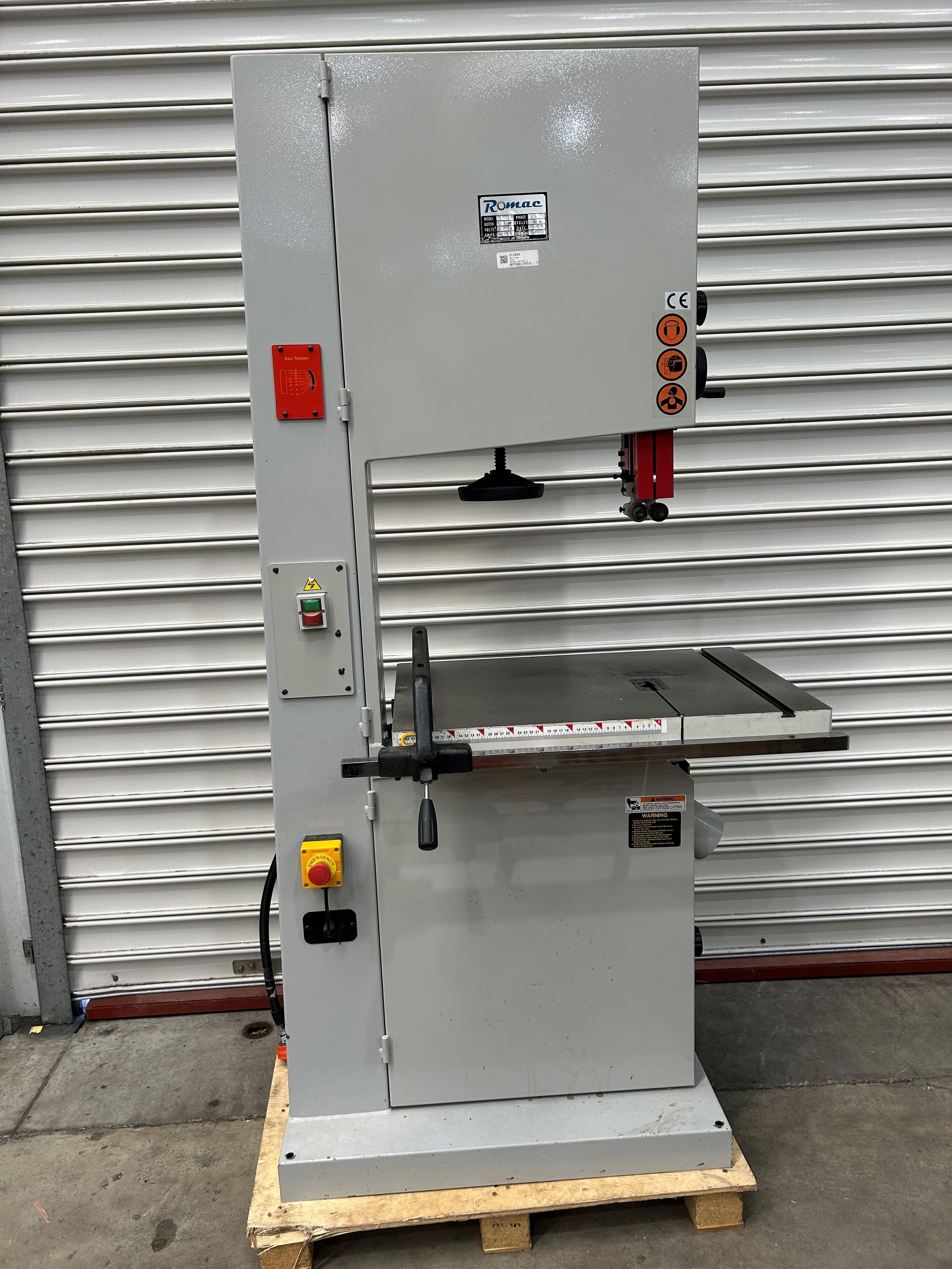 *Pre-Loved* 530mm (21") Bandsaw 240V SBW-5300H CE by Romac