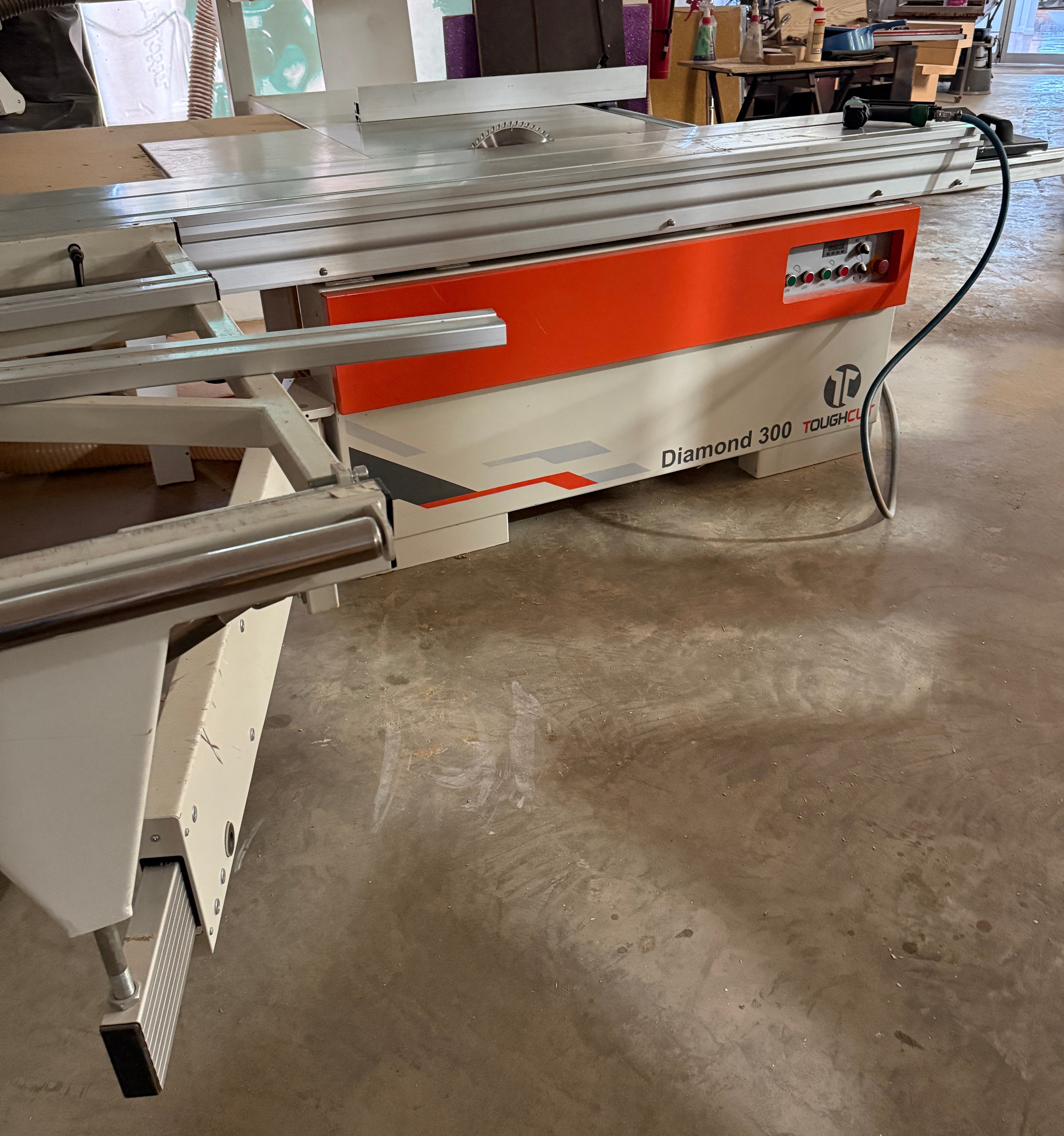 ToughCut 315mm (12") 3HP 2.6m Sliding Table Automatic Rise / Fall & Tilt Panel Saw 240V Diamond 300