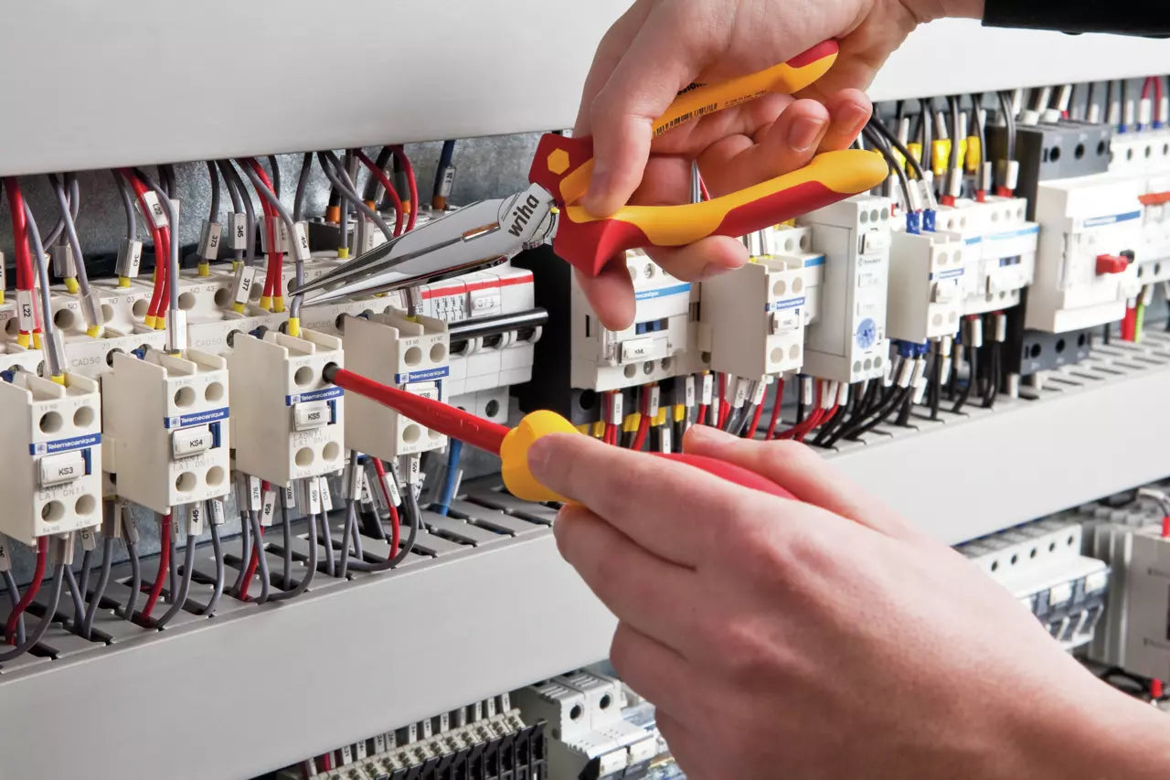 Wiha 3Pce Plier Set Professional Electric 26852