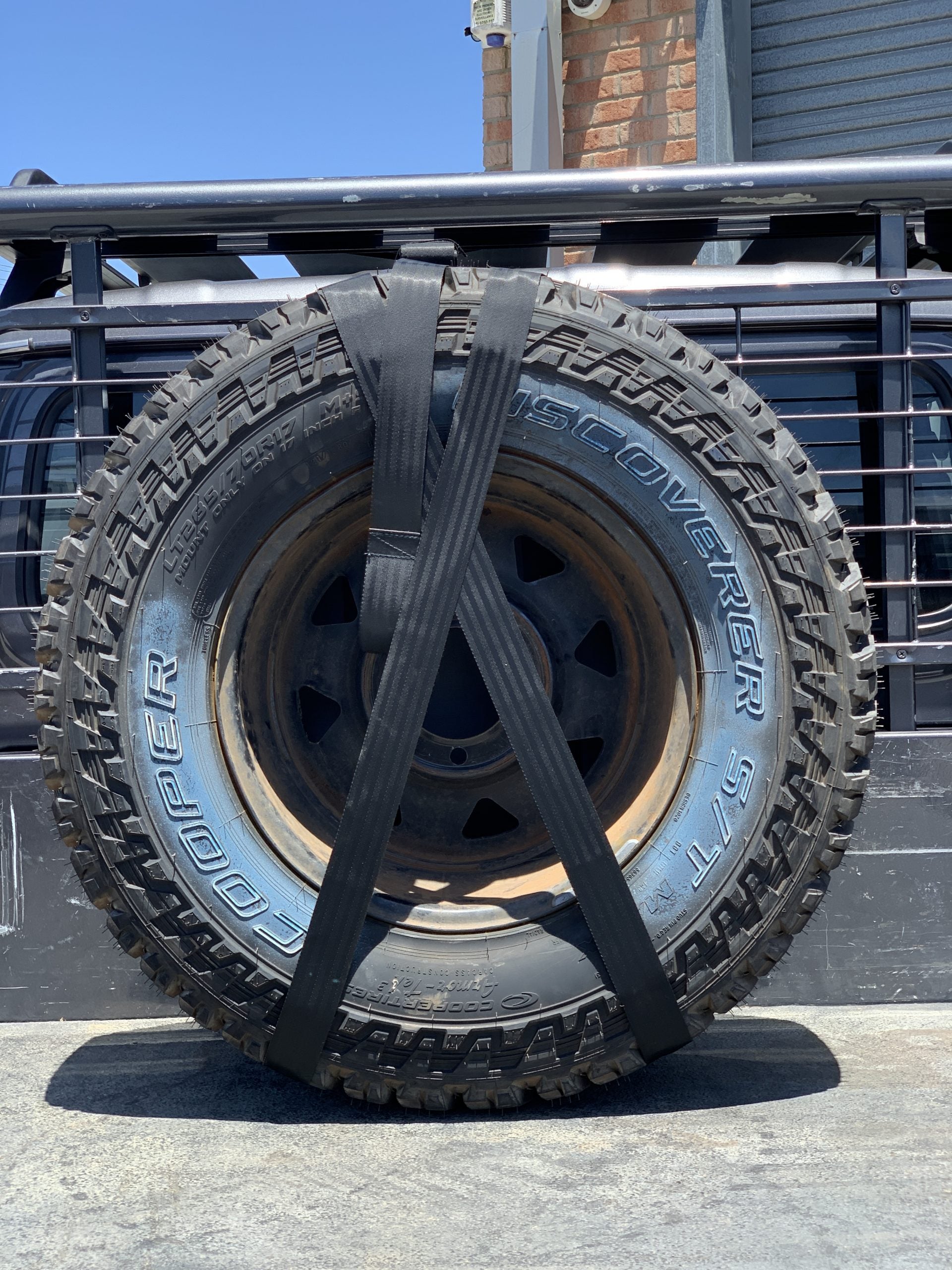 AOS Spare Wheel Bin Bag 45L Heavy Duty 4WD Storage – Australian Made – Fits 35” Tyres