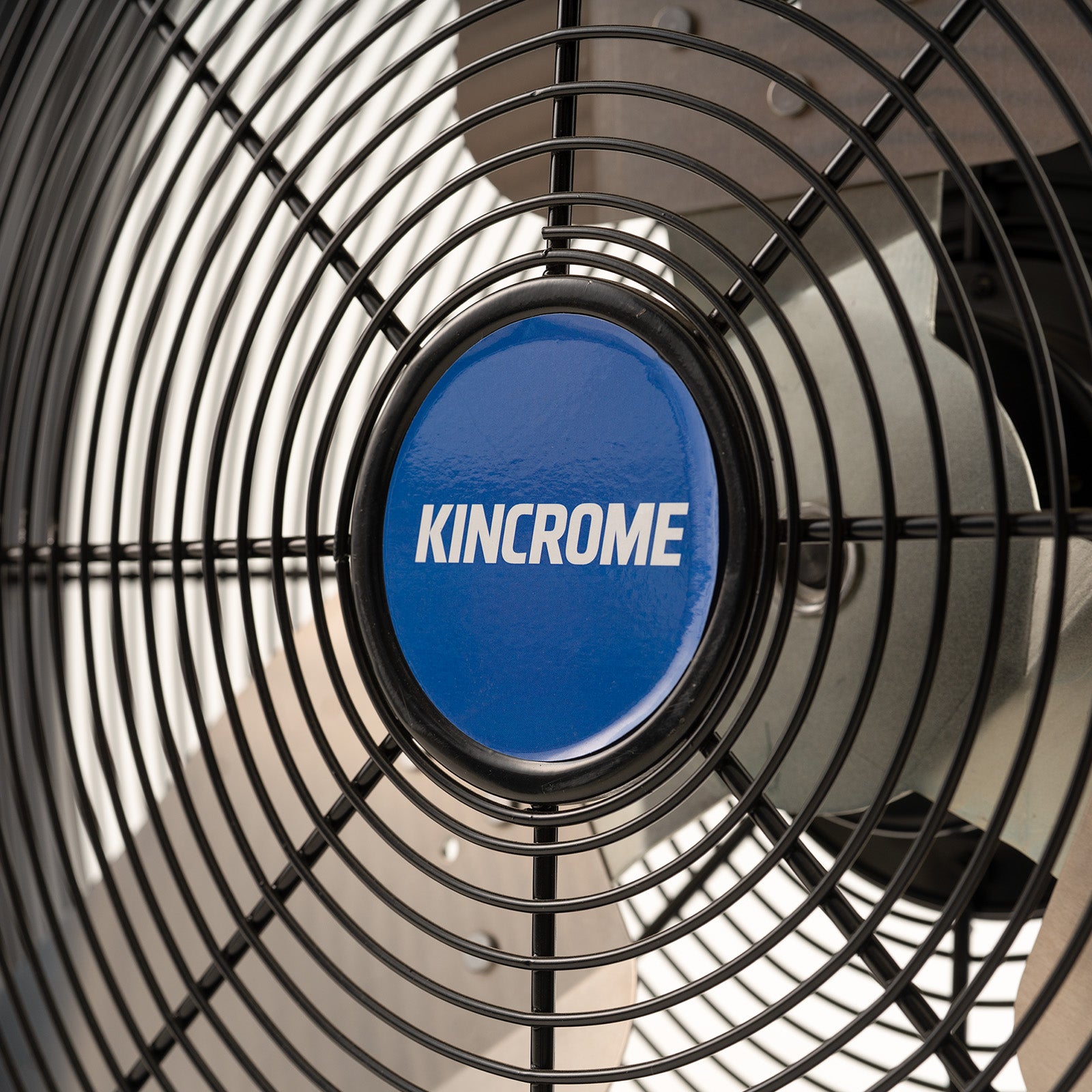 Kincrome 760mm Industrial Mobile Drum Fan KP1017