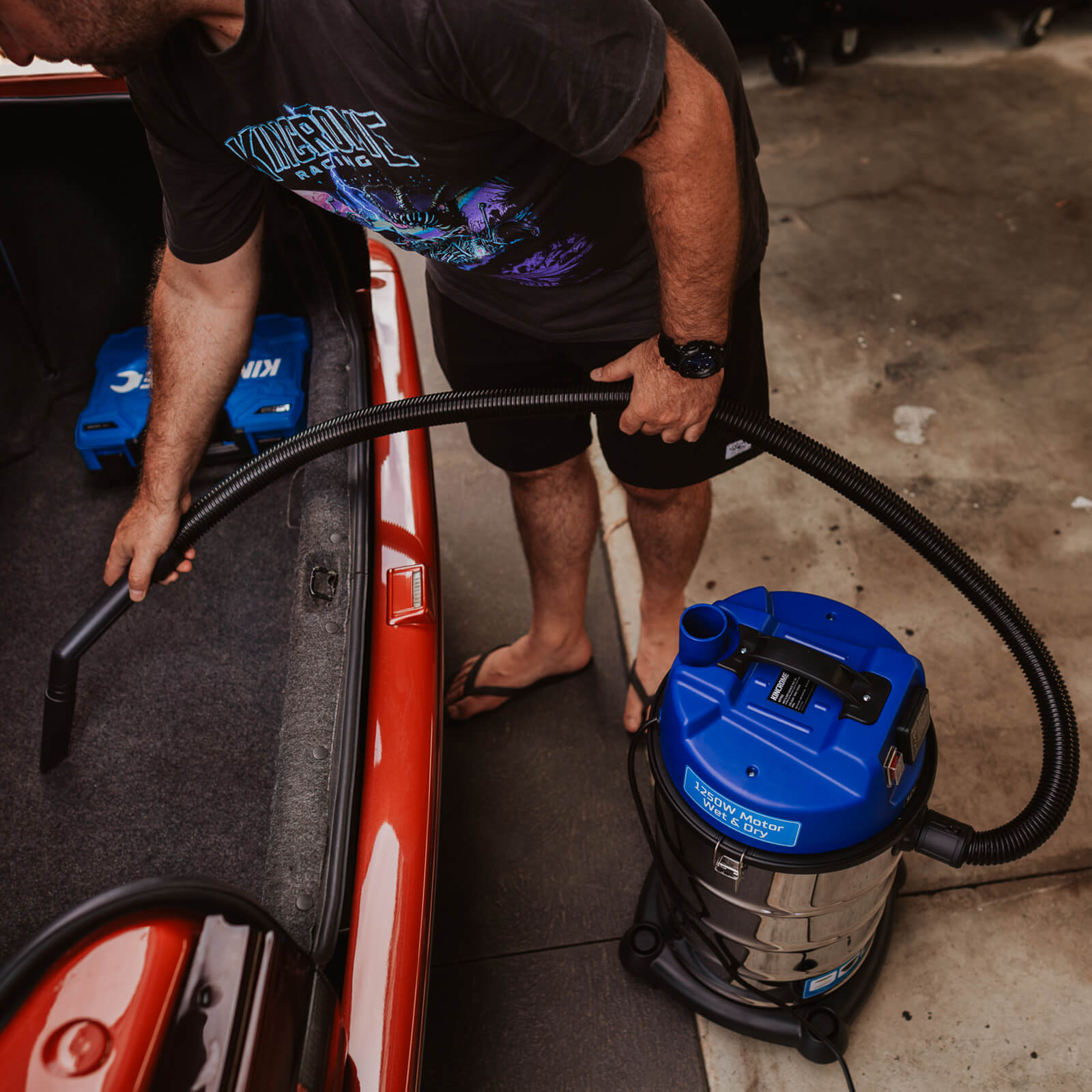 Kincrome 30L 1250W Wet + Dry Garage Vacuum KP703